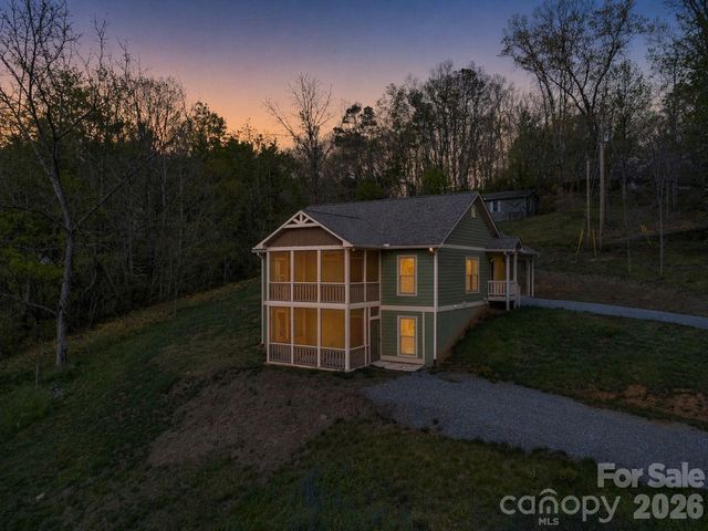 50 Sheriff Drive, Waynesville, NC 28786