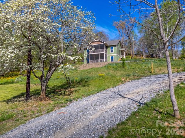 50 Sheriff Drive, Waynesville, NC 28786