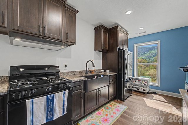 50 Sheriff Drive, Waynesville, NC 28786