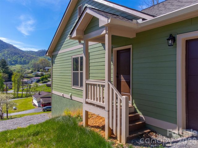 50 Sheriff Drive, Waynesville, NC 28786
