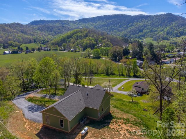 50 Sheriff Drive, Waynesville, NC 28786