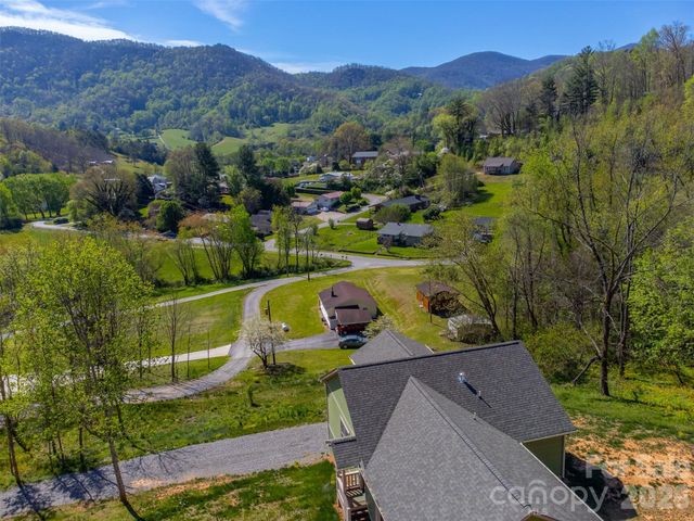 50 Sheriff Drive, Waynesville, NC 28786