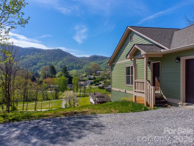 50 Sheriff Drive, Waynesville, NC 28786