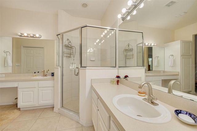 656 SPRING LAKE CIRCLE, Tarpon Springs, FL 34688