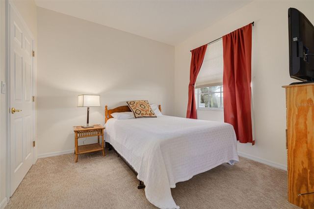 656 SPRING LAKE CIRCLE, Tarpon Springs, FL 34688