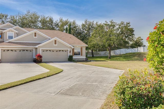 656 SPRING LAKE CIRCLE, Tarpon Springs, FL 34688