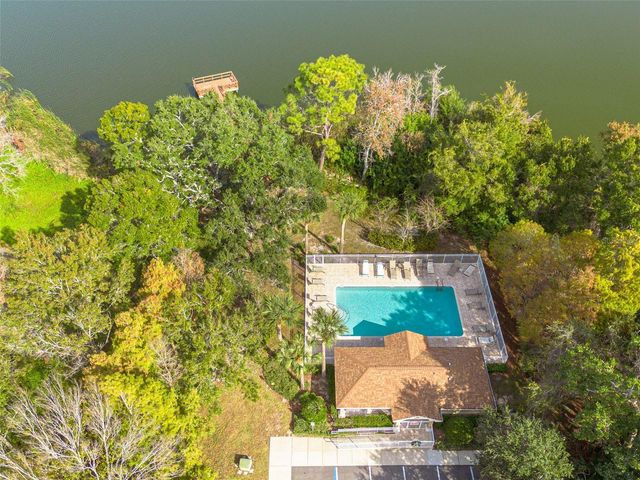 656 SPRING LAKE CIRCLE, Tarpon Springs, FL 34688