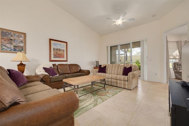 656 SPRING LAKE CIRCLE, Tarpon Springs, FL 34688