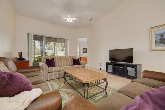 656 SPRING LAKE CIRCLE, Tarpon Springs, FL 34688