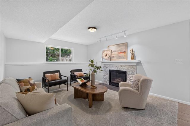 706 Holiday Drive, Lansing, KS 66043
