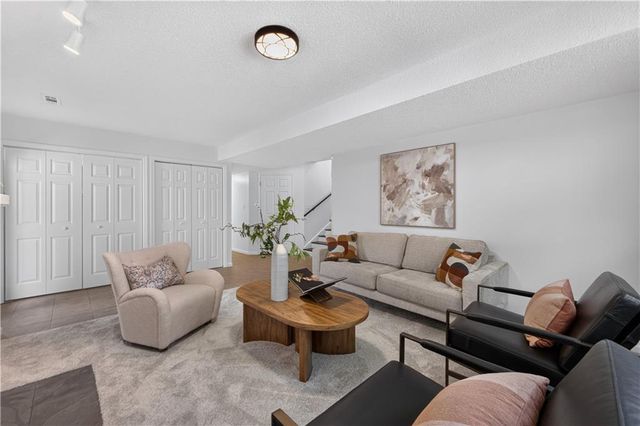 706 Holiday Drive, Lansing, KS 66043