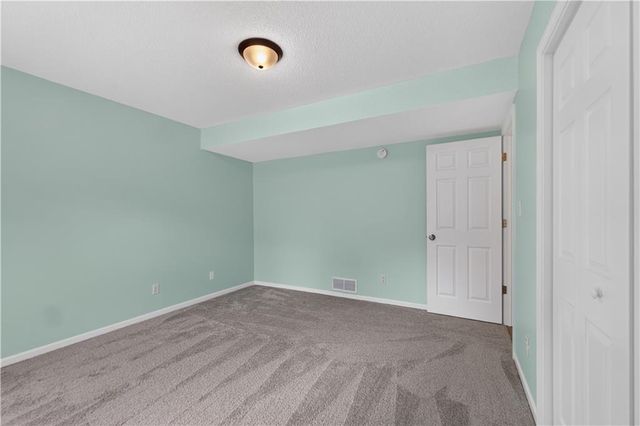 706 Holiday Drive, Lansing, KS 66043
