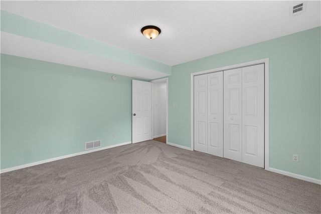706 Holiday Drive, Lansing, KS 66043
