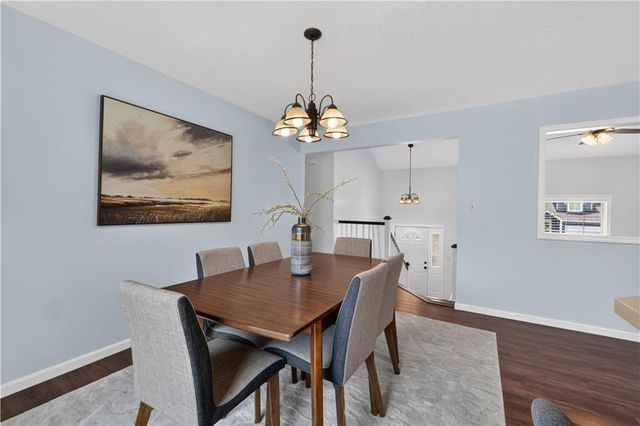 706 Holiday Drive, Lansing, KS 66043
