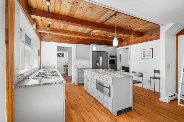 32 Reid Lane, Marstons Mills, MA 02648