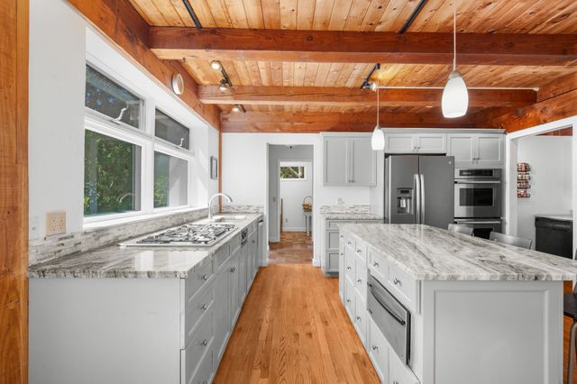 32 Reid Lane, Marstons Mills, MA 02648