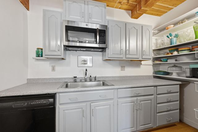 32 Reid Lane, Marstons Mills, MA 02648