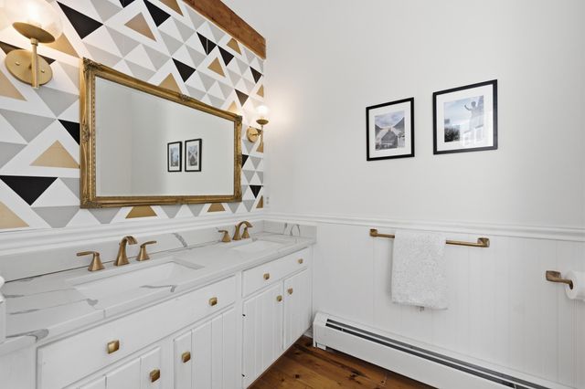 32 Reid Lane, Marstons Mills, MA 02648