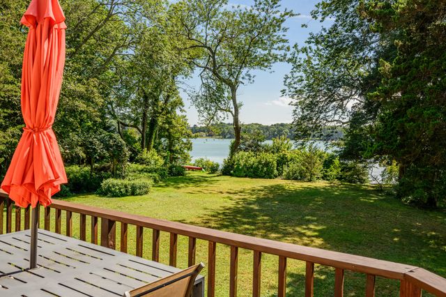 32 Reid Lane, Marstons Mills, MA 02648