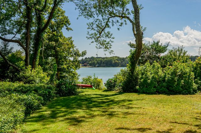 32 Reid Lane, Marstons Mills, MA 02648