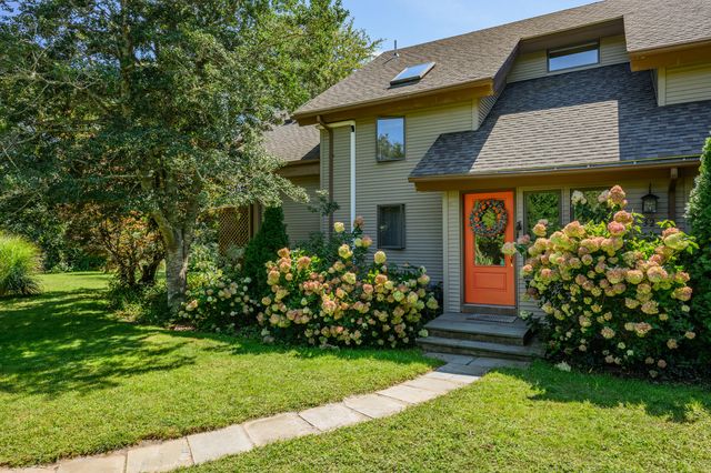 32 Reid Lane, Marstons Mills, MA 02648