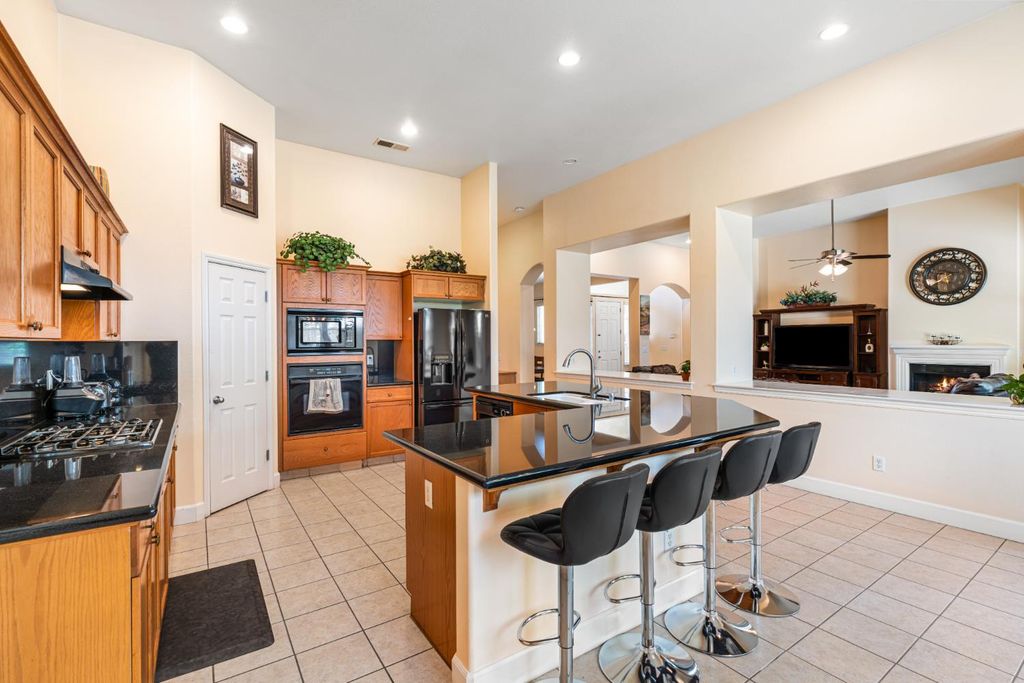 Image 17 of property listing at 6265 W Menlo Avenue, Fresno, CA 93722