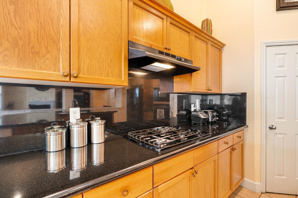 Image 18 of property listing at 6265 W Menlo Avenue, Fresno, CA 93722
