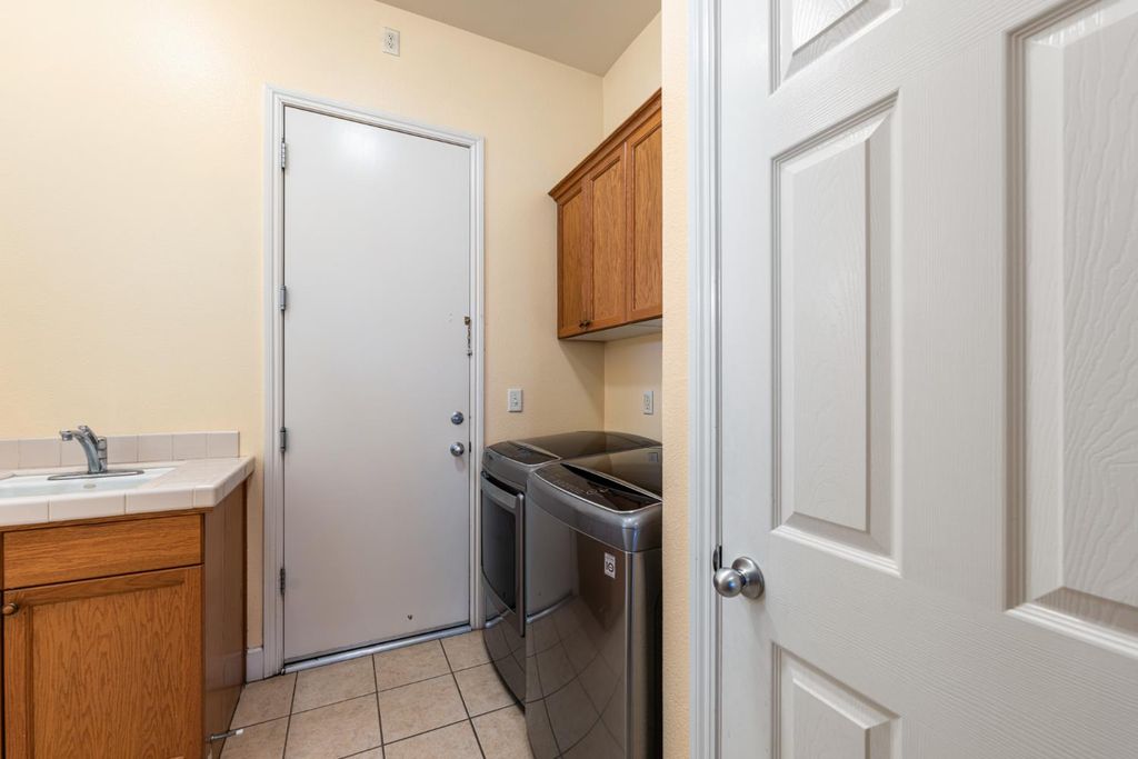Image 25 of property listing at 6265 W Menlo Avenue, Fresno, CA 93722