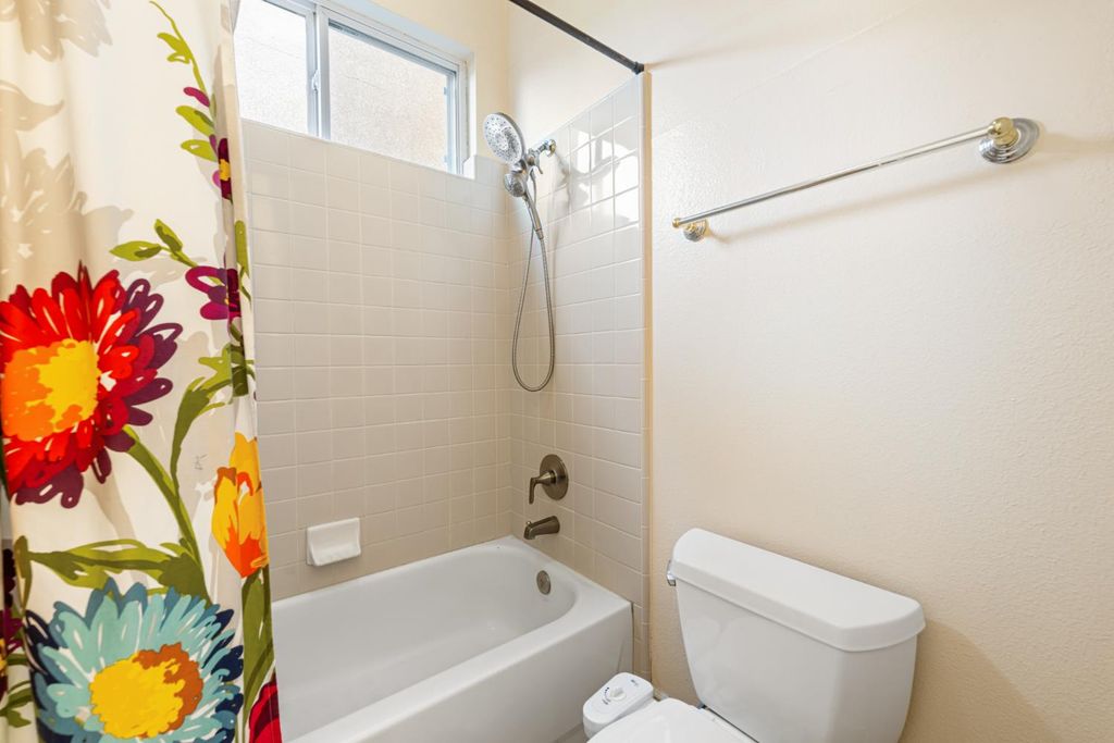 Image 31 of property listing at 6265 W Menlo Avenue, Fresno, CA 93722