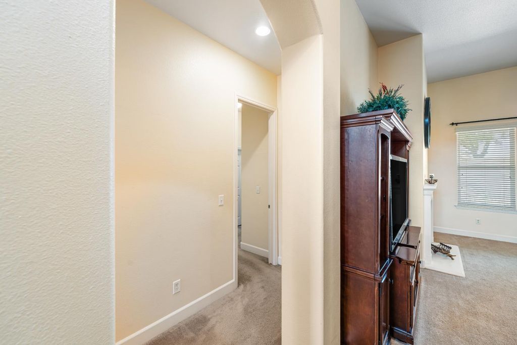 Image 35 of property listing at 6265 W Menlo Avenue, Fresno, CA 93722