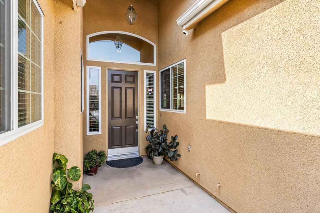 Image 8 of property listing at 6265 W Menlo Avenue, Fresno, CA 93722