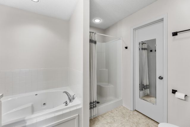 5317 W 44th ST S, Wichita, KS 67215