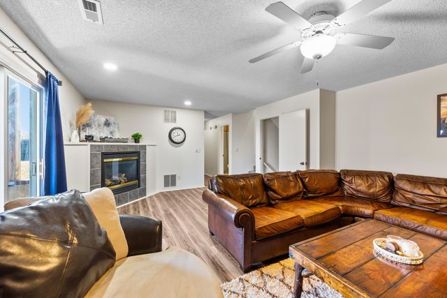 5317 W 44th ST S, Wichita, KS 67215