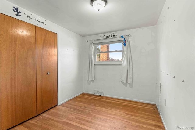 35906 Somerset Street, Westland, MI 48186