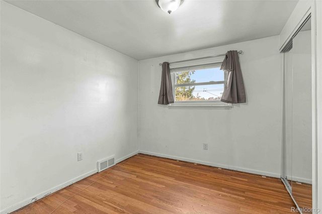 35906 Somerset Street, Westland, MI 48186