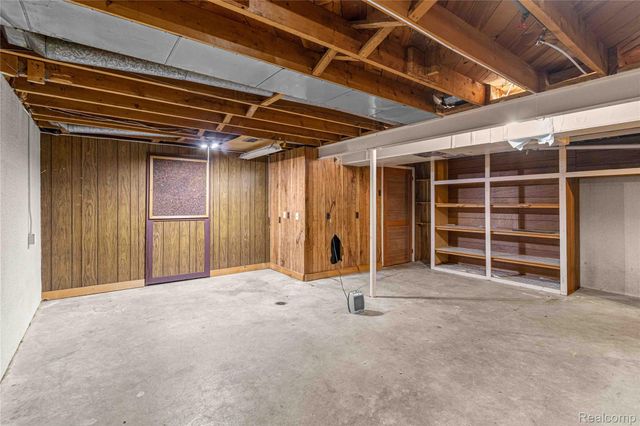 35906 Somerset Street, Westland, MI 48186