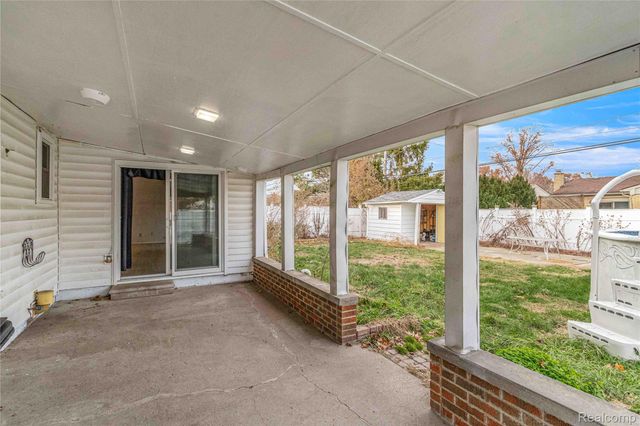 35906 Somerset Street, Westland, MI 48186