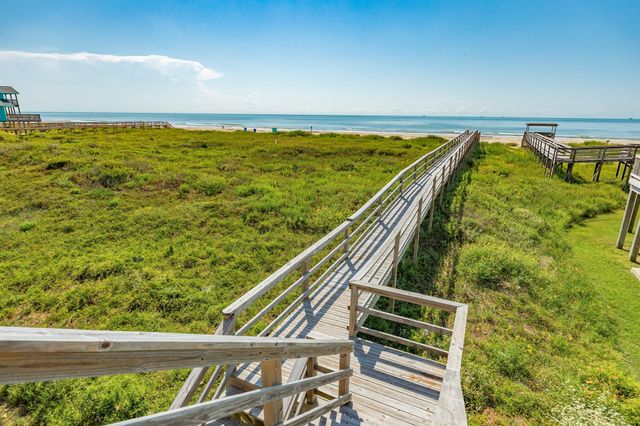 2032 Blue Water Highway CR257, Surfside Beach, TX 77541