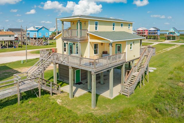 2032 Blue Water Highway CR257, Surfside Beach, TX 77541