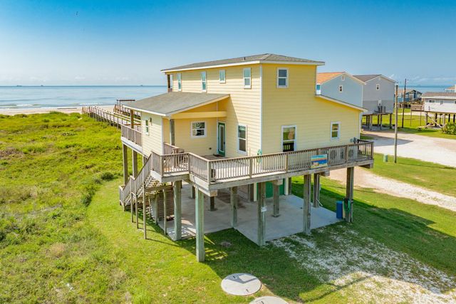 2032 Blue Water Highway CR257, Surfside Beach, TX 77541