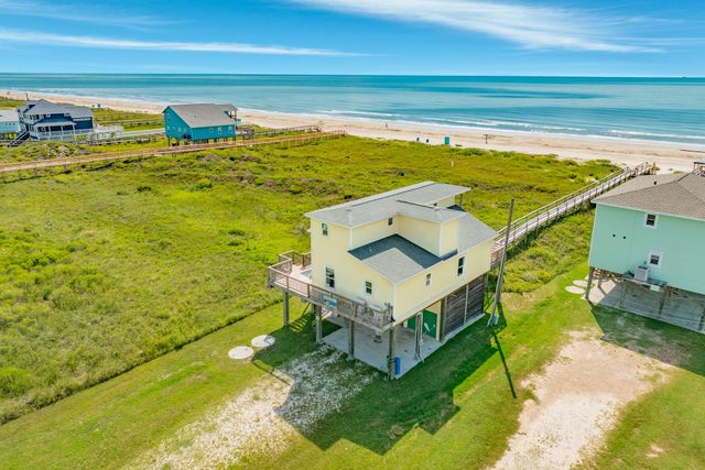 2032 Blue Water Highway CR257, Surfside Beach, TX 77541