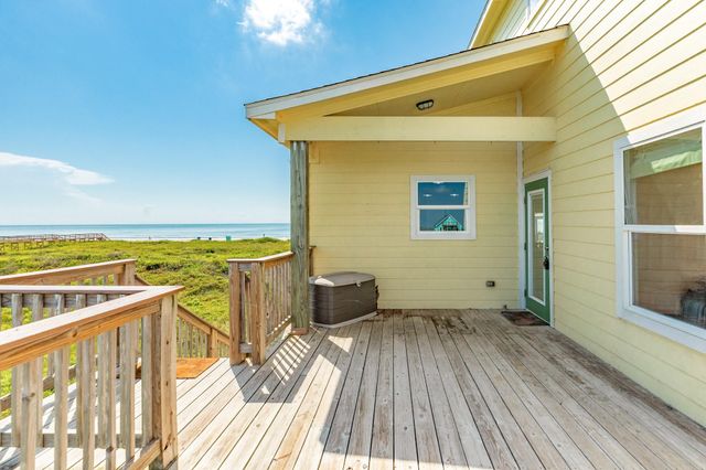 2032 Blue Water Highway CR257, Surfside Beach, TX 77541