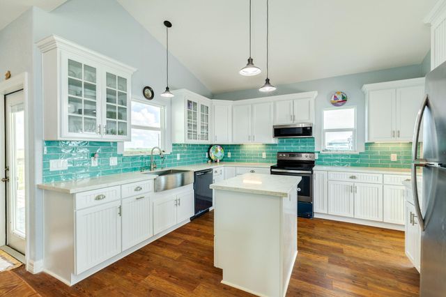 2032 Blue Water Highway CR257, Surfside Beach, TX 77541