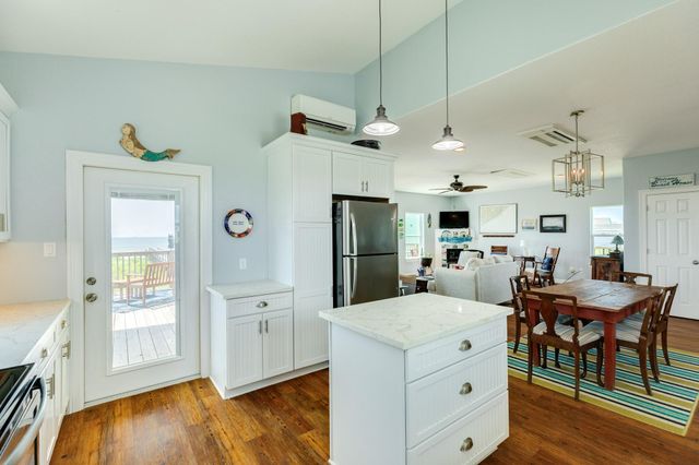 2032 Blue Water Highway CR257, Surfside Beach, TX 77541