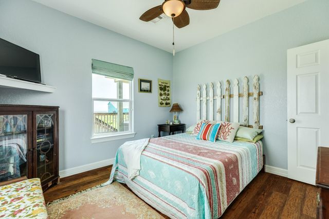 2032 Blue Water Highway CR257, Surfside Beach, TX 77541