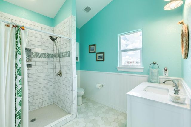 2032 Blue Water Highway CR257, Surfside Beach, TX 77541