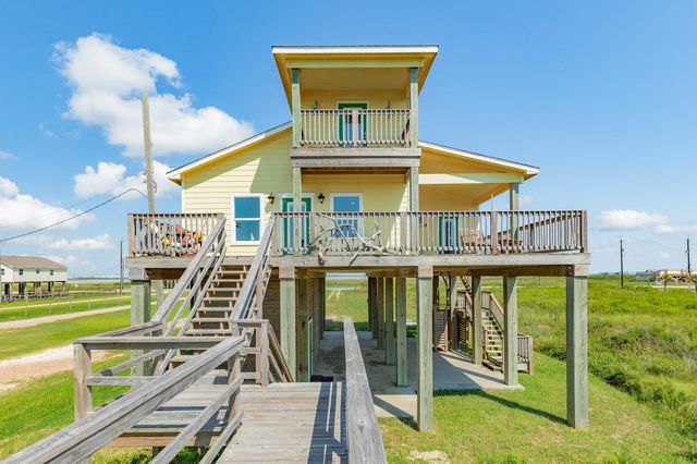2032 Blue Water Highway CR257, Surfside Beach, TX 77541