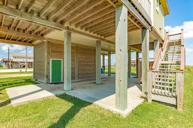 2032 Blue Water Highway CR257, Surfside Beach, TX 77541