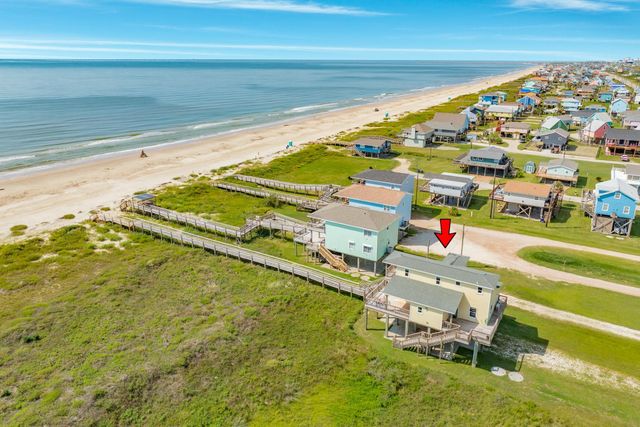 2032 Blue Water Highway CR257, Surfside Beach, TX 77541