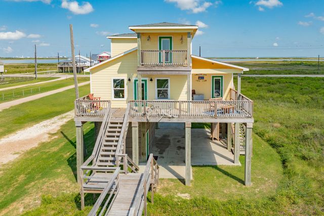 2032 Blue Water Highway CR257, Surfside Beach, TX 77541